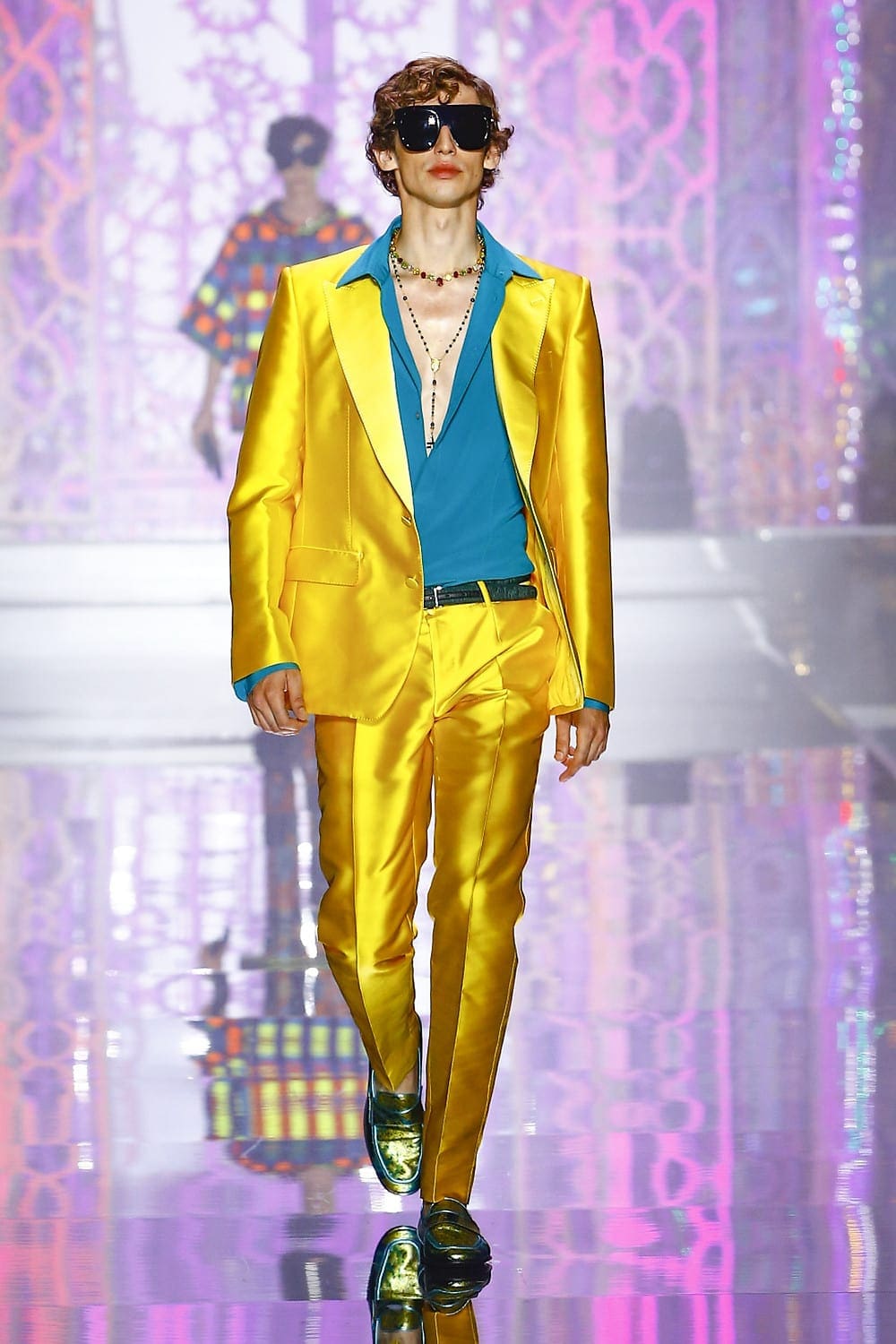 Dolce Gabbana Uomo Primavera Estate 2022 Light Therapy by RUNWAY MAGAZINE