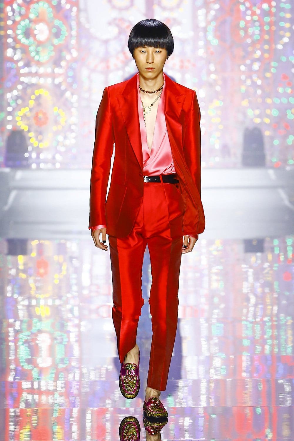 Dolce Gabbana Uomo Primavera Estate 2022 Light Therapy by RUNWAY MAGAZINE