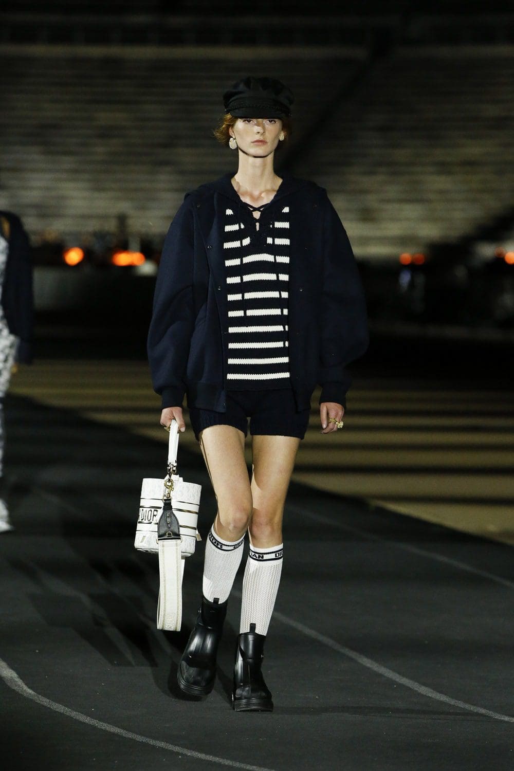 Dior Cruise 2022 Resort por RUNWAY MAGAZINE