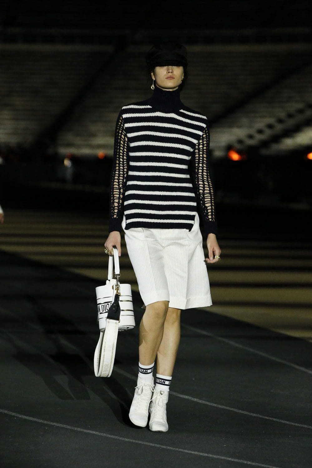 Dior Cruise 2022 Resort por RUNWAY MAGAZINE