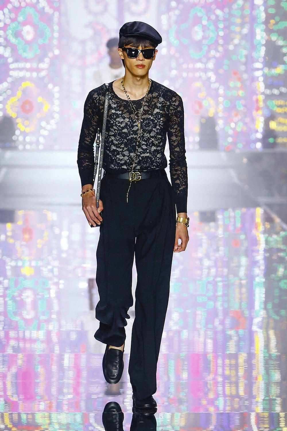 Dolce Gabbana Uomo Primavera Estate 2022 Light Therapy by RUNWAY MAGAZINE