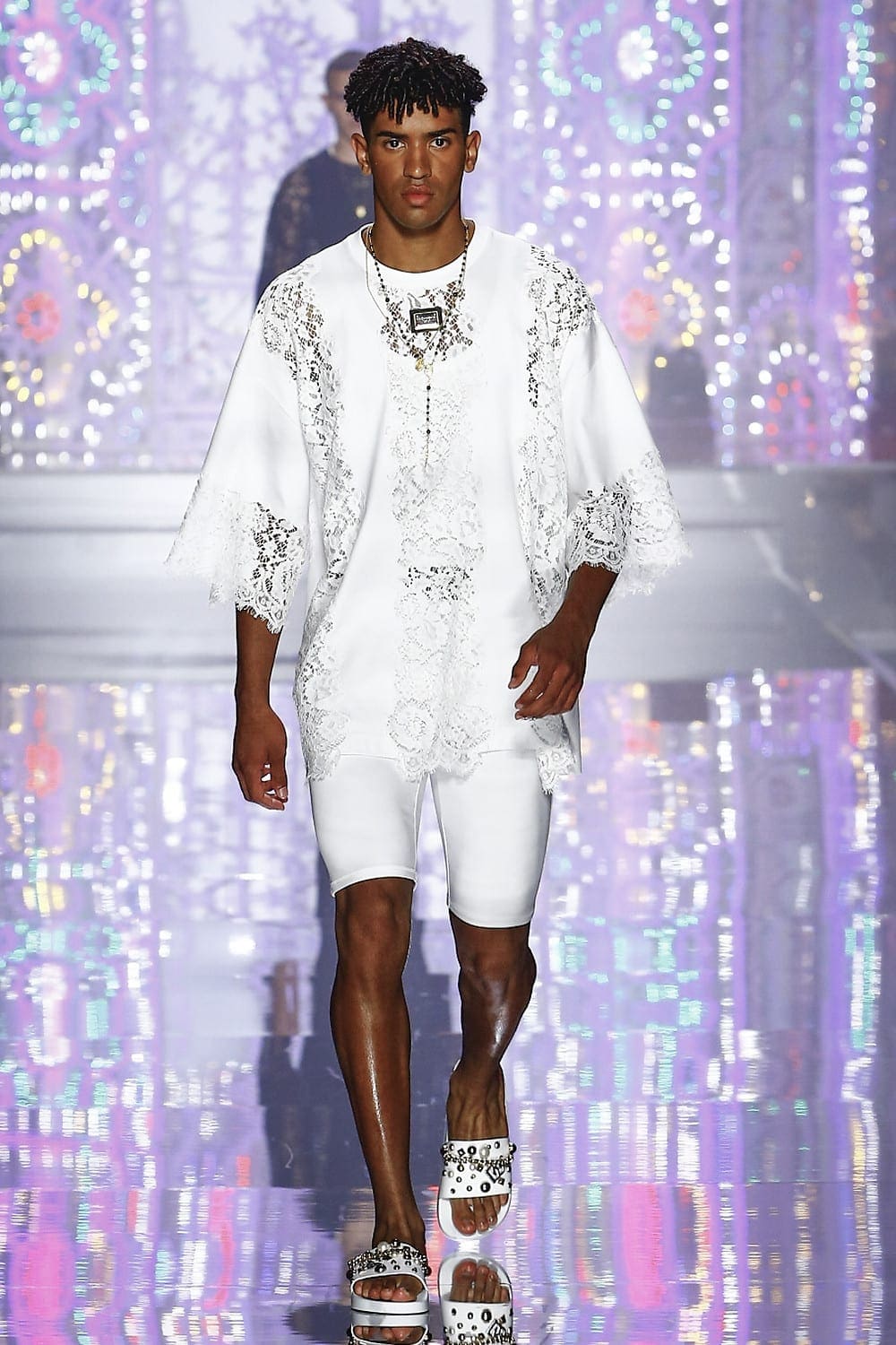 Dolce Gabbana Uomo Primavera Estate 2022 Light Therapy by RUNWAY MAGAZINE