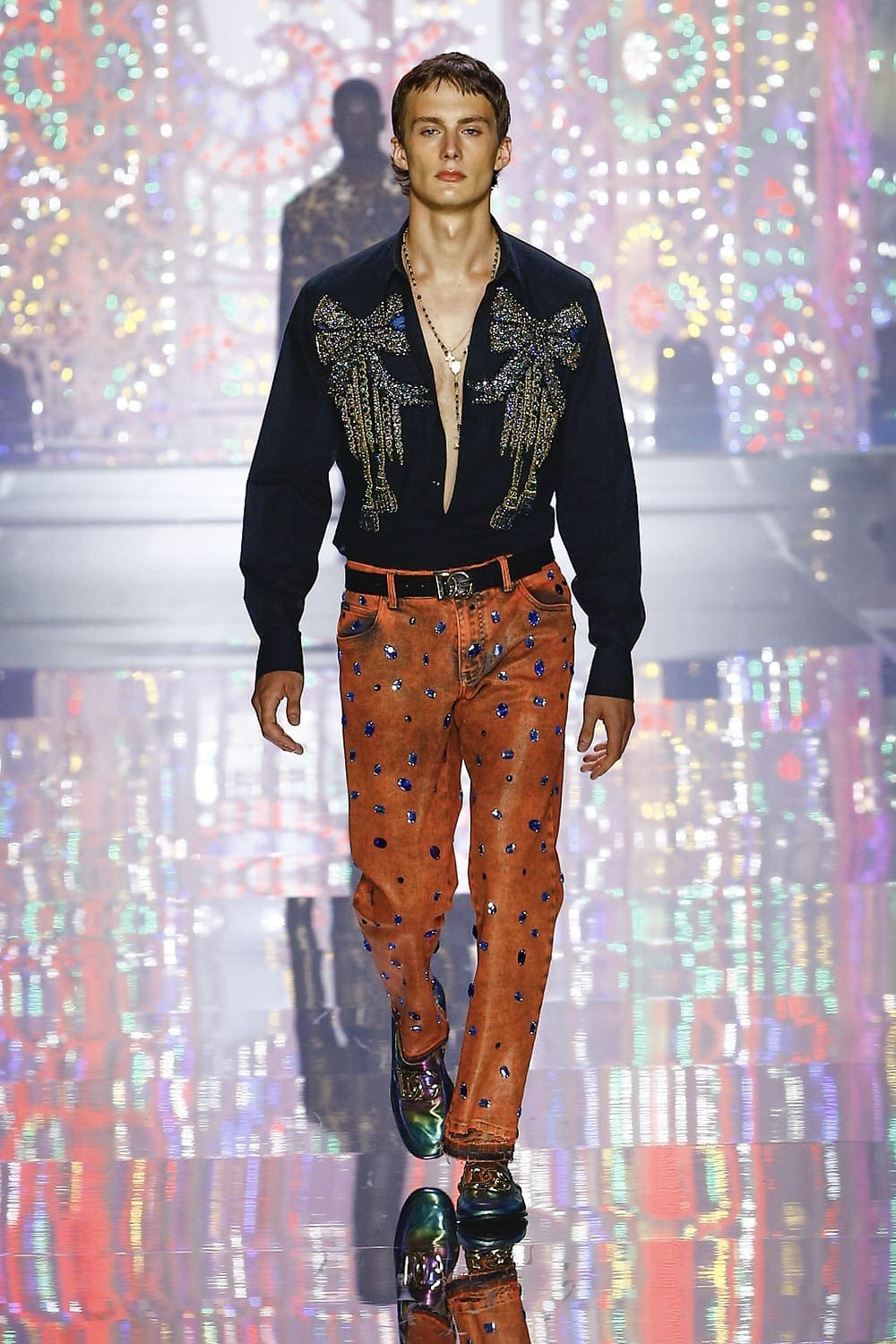 Dolce Gabbana Uomo Primavera Estate 2022 Light Therapy by RUNWAY MAGAZINE