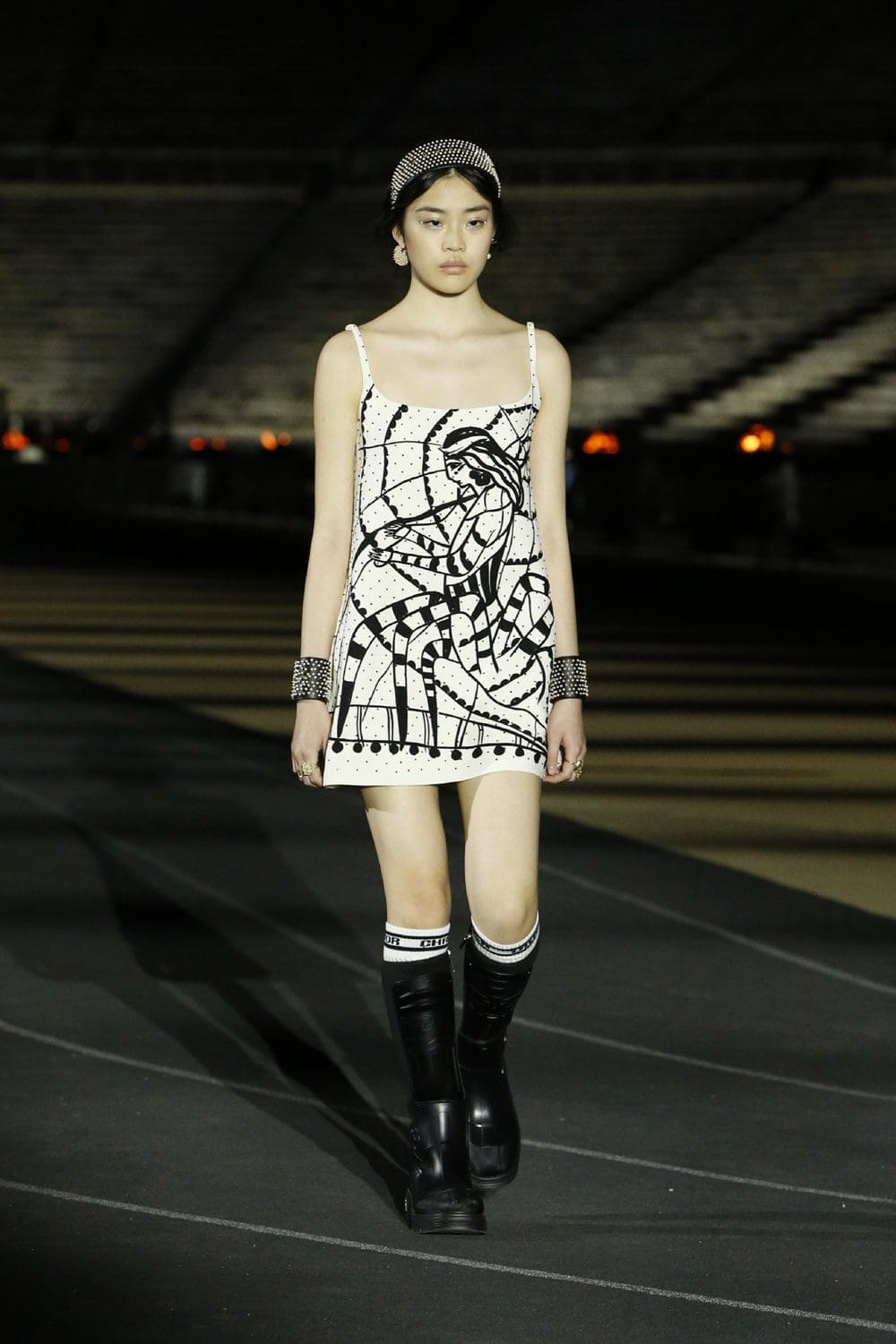 Dior Cruise 2022 Resort por RUNWAY MAGAZINE