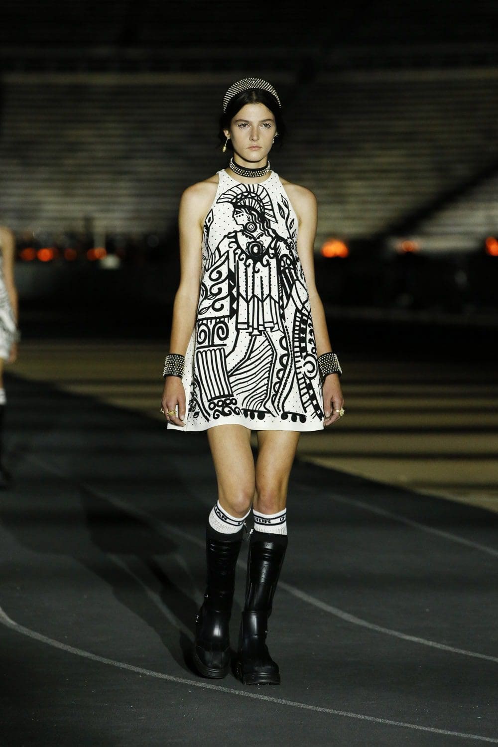 Dior Cruise 2022 Resort por RUNWAY MAGAZINE