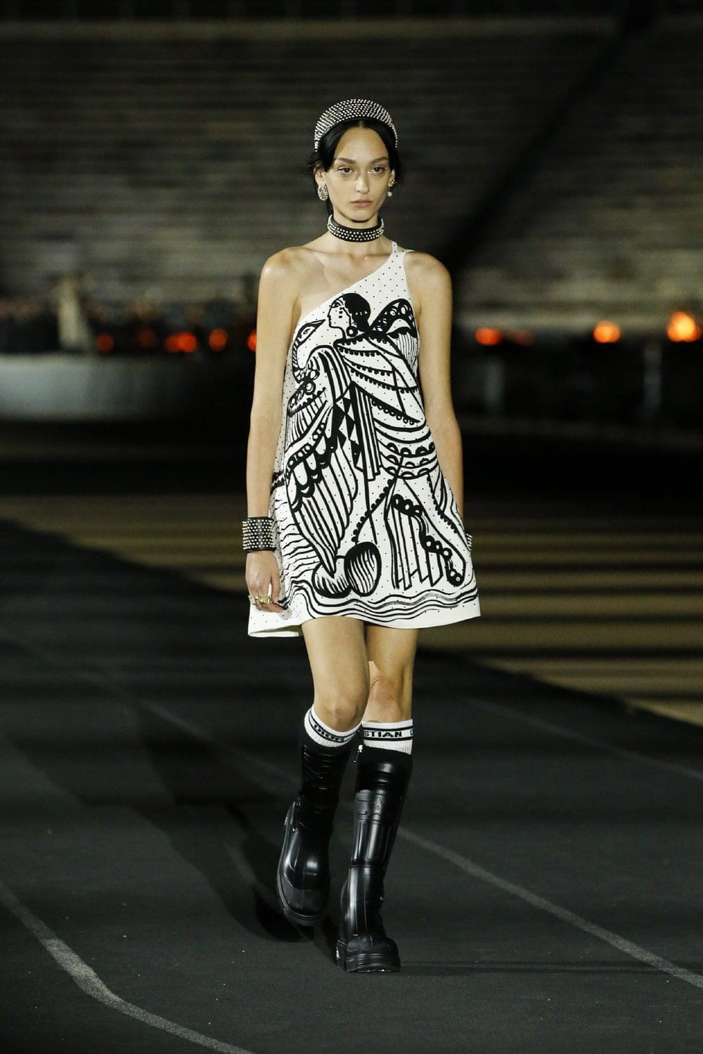 Dior Cruise 2022 Resort por RUNWAY MAGAZINE