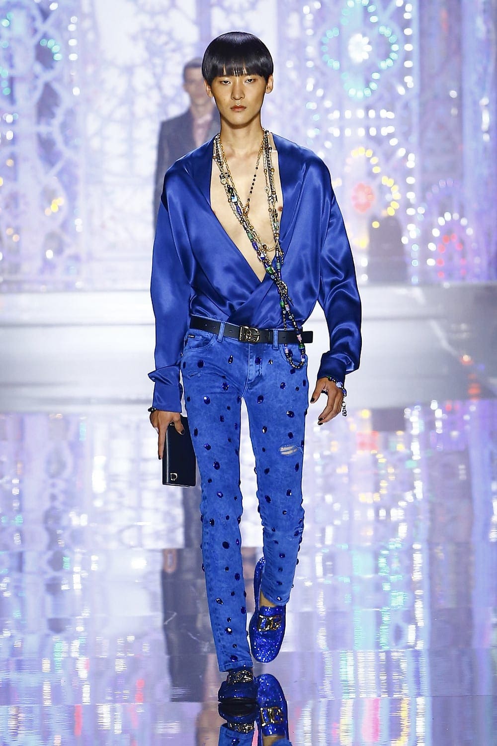 Dolce Gabbana Uomo Primavera Estate 2022 Light Therapy by RUNWAY MAGAZINE