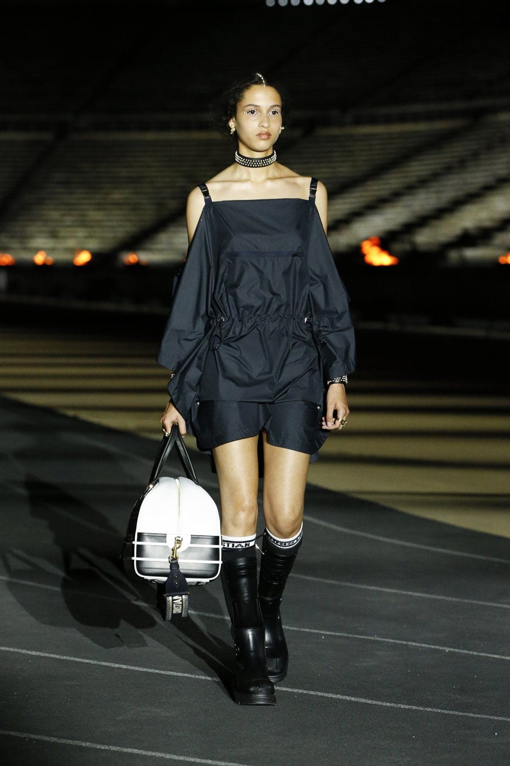Dior Cruise 2022 Resort por RUNWAY MAGAZINE
