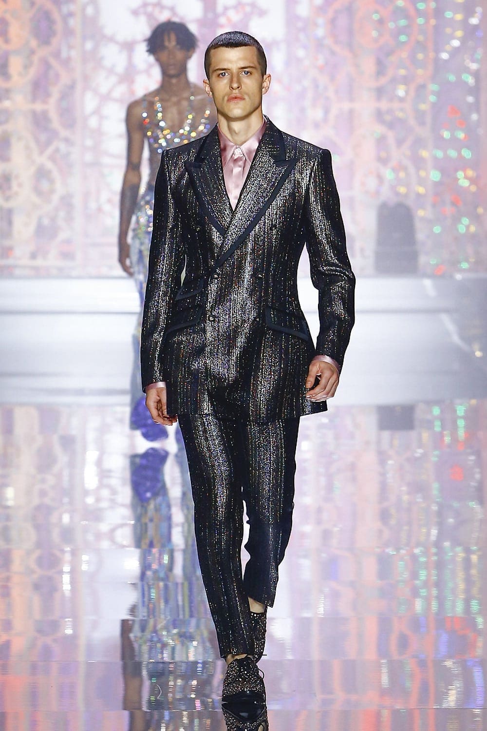 Dolce Gabbana Uomo Primavera Estate 2022 Light Therapy by RUNWAY MAGAZINE