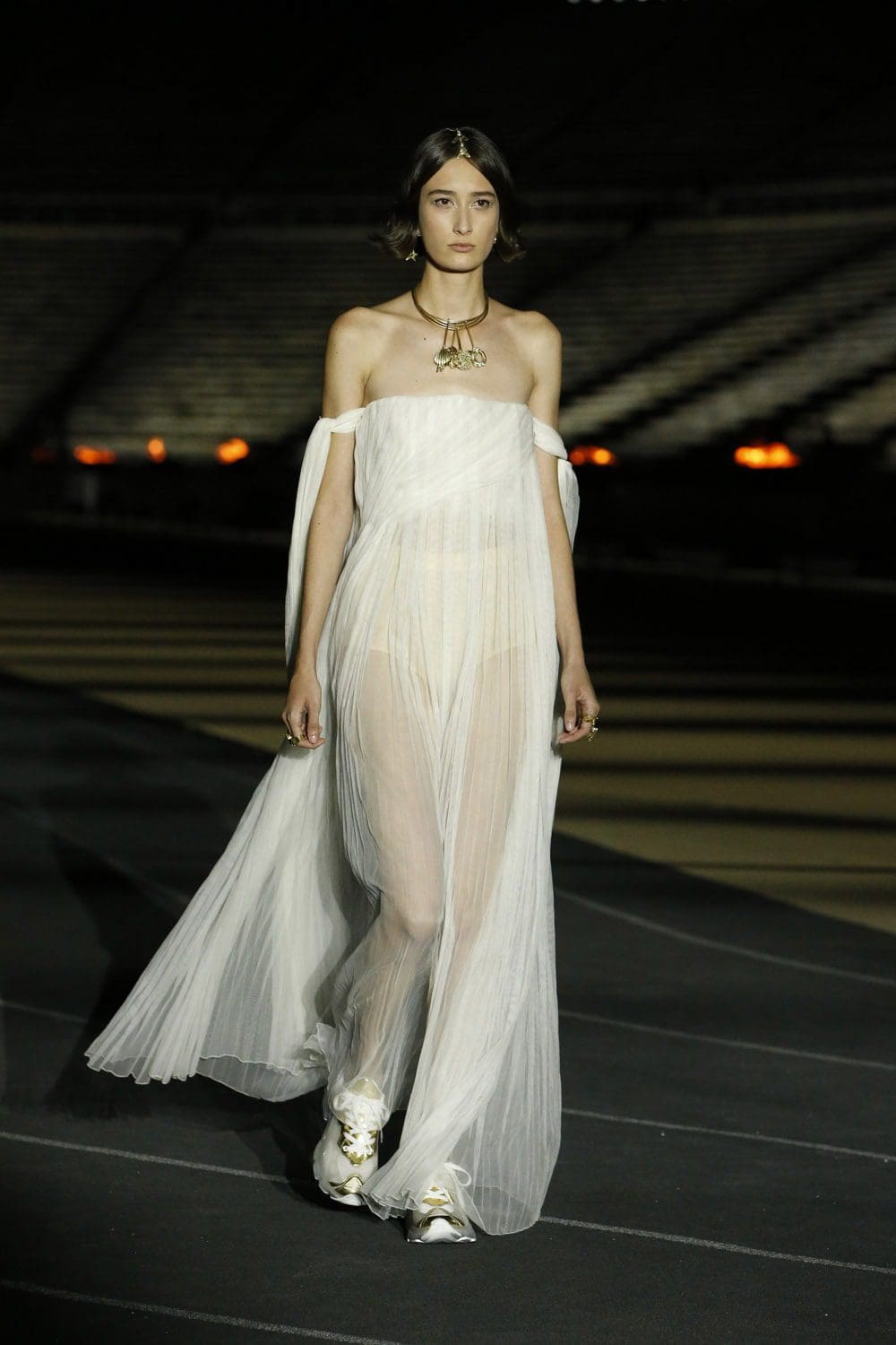 Dior Cruise 2022 Resort por RUNWAY MAGAZINE
