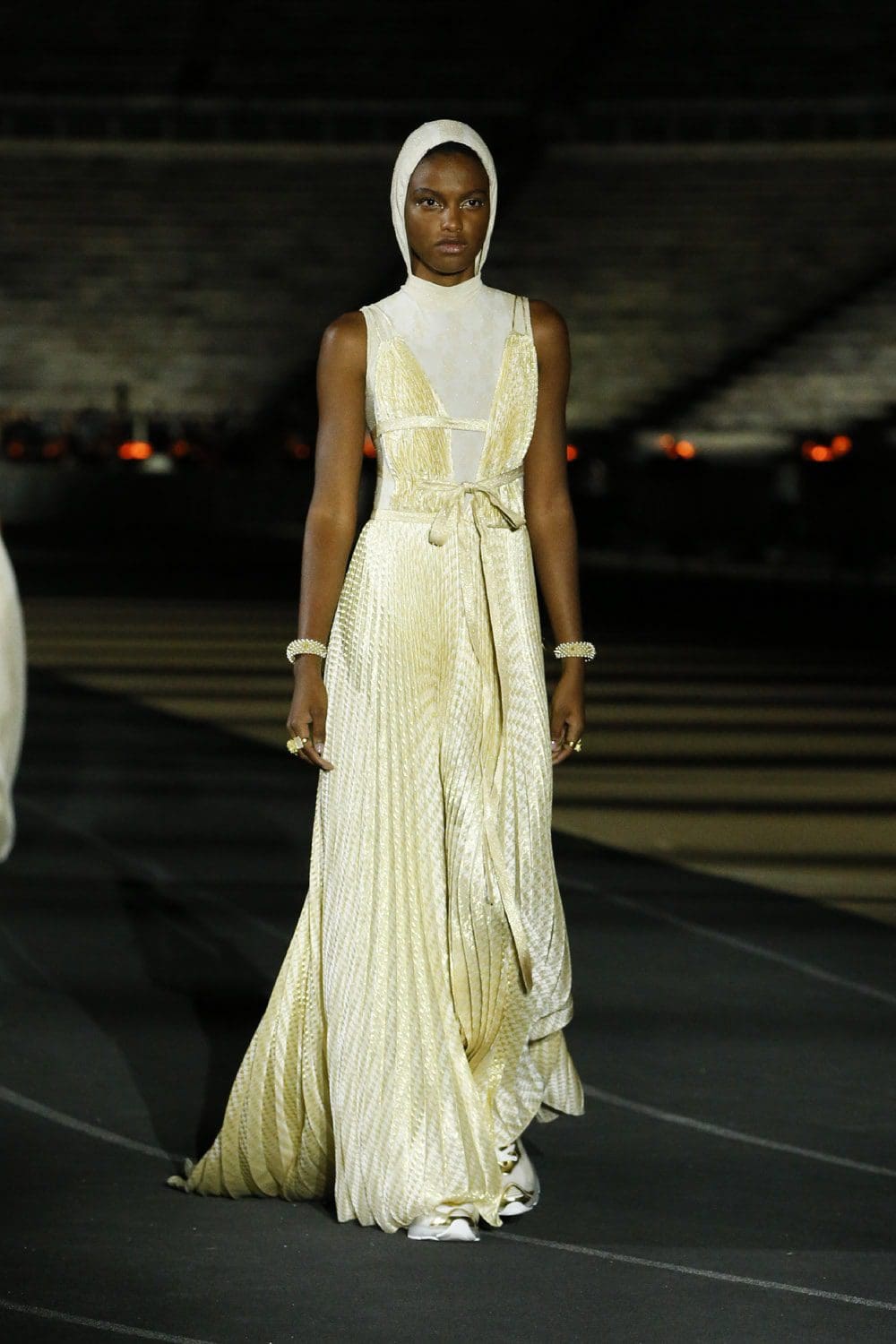 Dior Cruise 2022 Resort por RUNWAY MAGAZINE