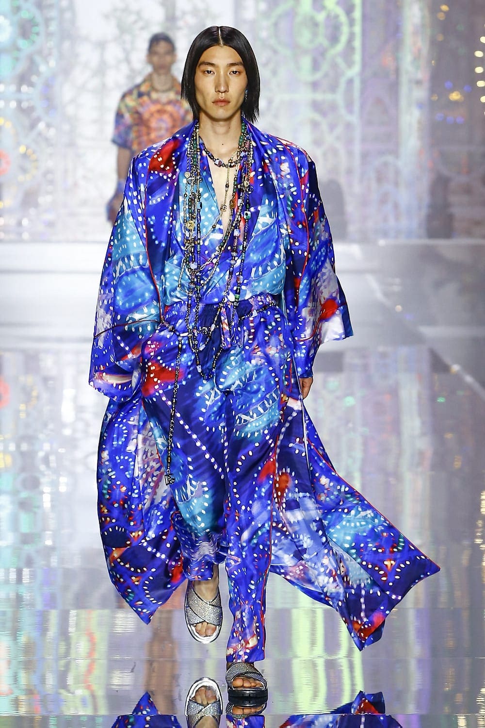 Dolce Gabbana Uomo Primavera Estate 2022 Light Therapy by RUNWAY MAGAZINE