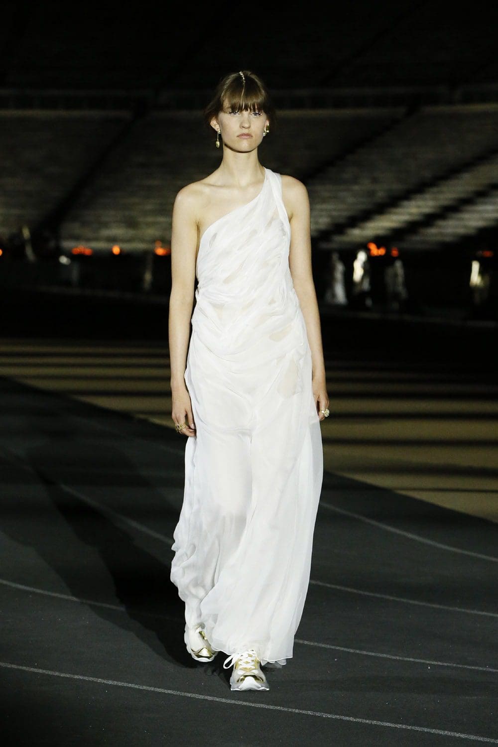 Dior Cruise 2022 Resort por RUNWAY MAGAZINE
