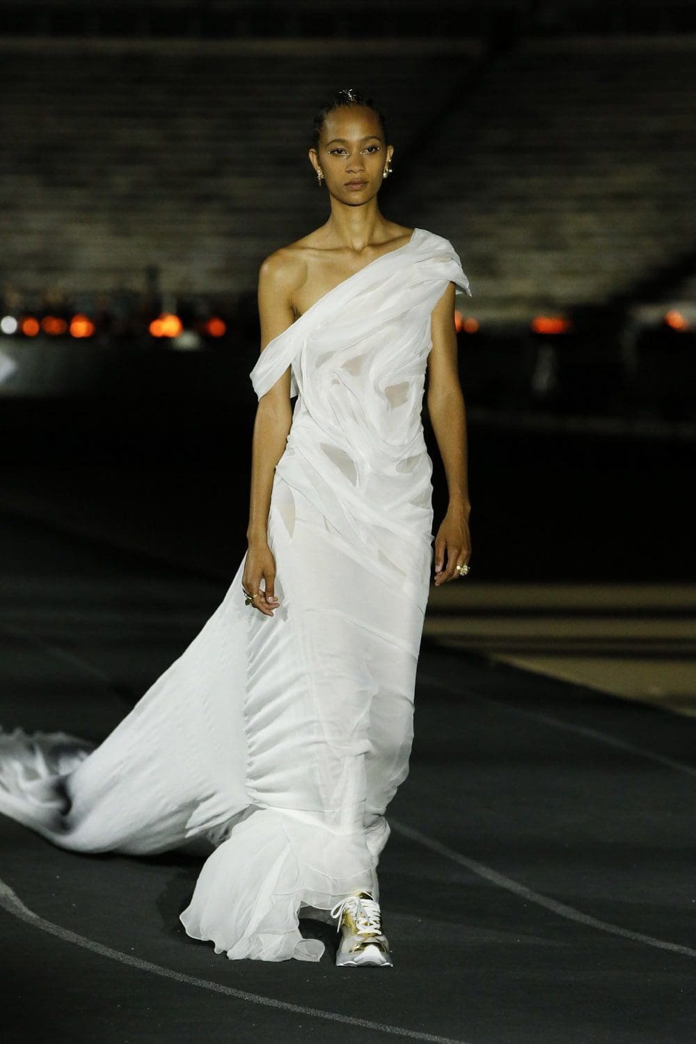 Dior Cruise 2022 Resort por RUNWAY MAGAZINE