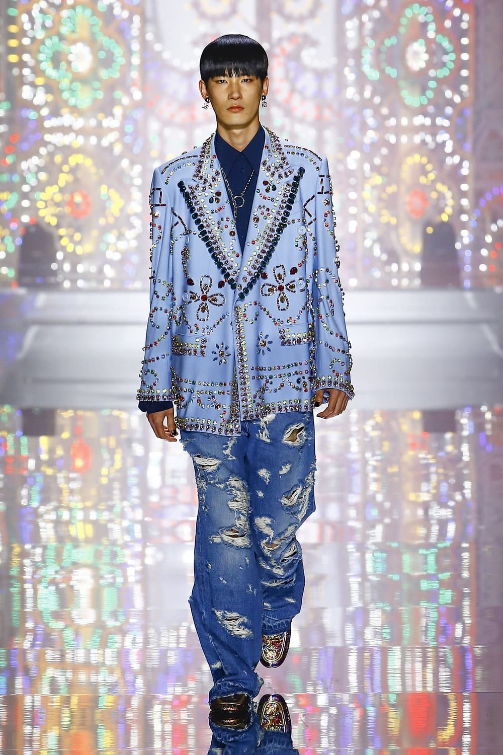 Dolce Gabbana Uomo Primavera Estate 2022 Light Therapy by RUNWAY MAGAZINE