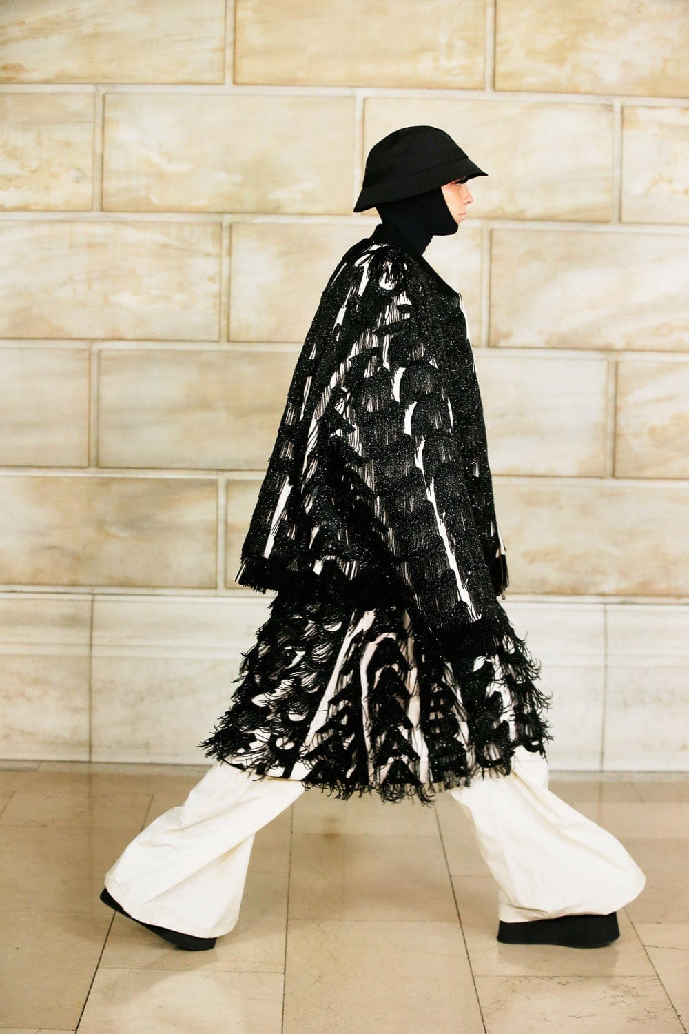 Marc Jacobs Automne Hiver 2021-2022 par RUNWAY MAGAZINE