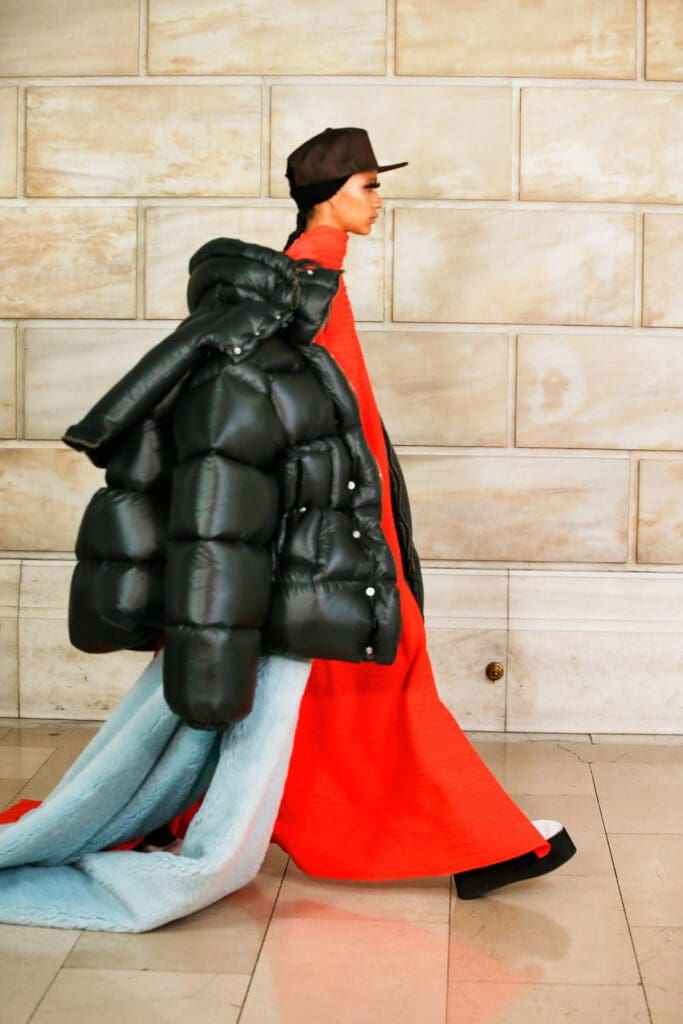 Marc Jacobs Fall Winter 2021-2022 by RUNWAY MAGAZINE