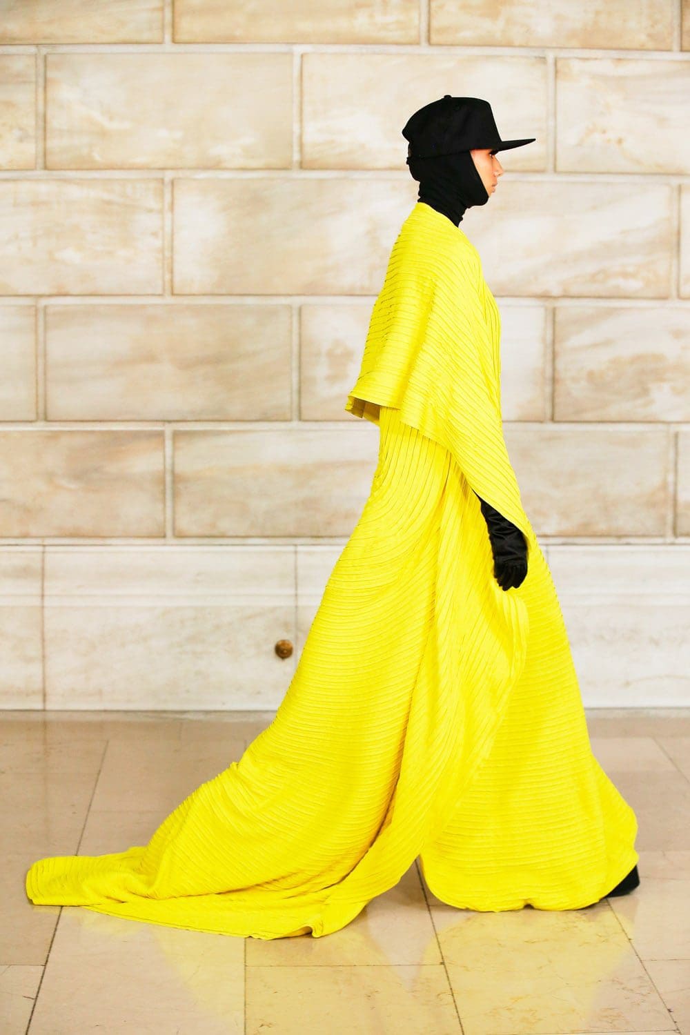 Marc Jacobs Automne Hiver 2021-2022 par RUNWAY MAGAZINE