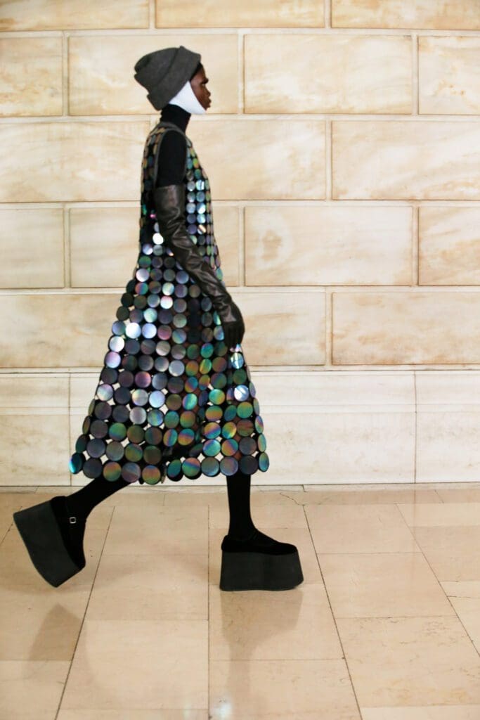 Marc Jacobs Fall Winter 2021-2022 by RUNWAY MAGAZINE