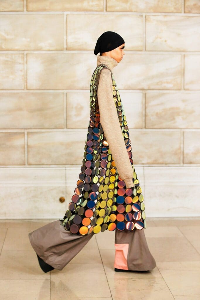 Marc Jacobs Fall Winter 2021-2022 by RUNWAY MAGAZINE
