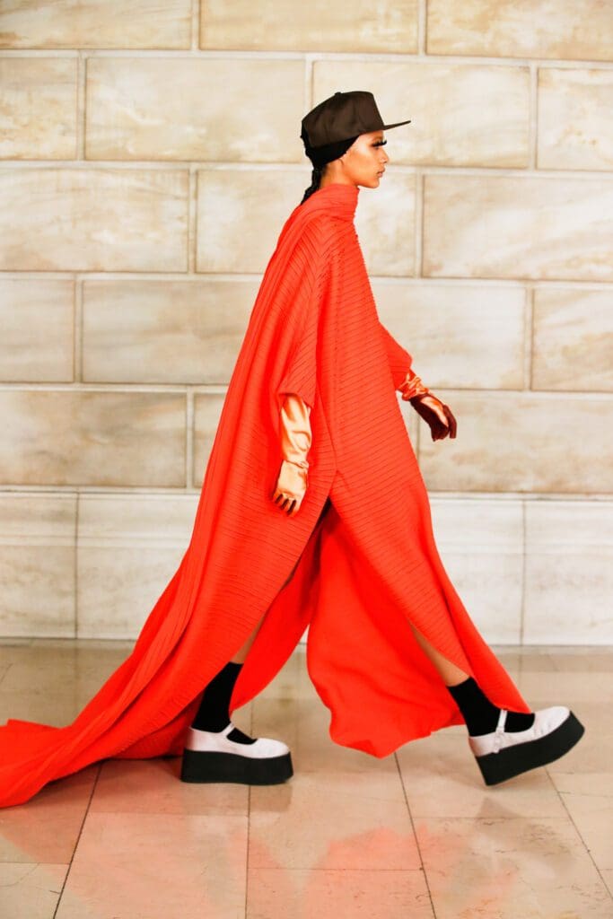 Marc Jacobs Fall Winter 2021-2022 by RUNWAY MAGAZINE