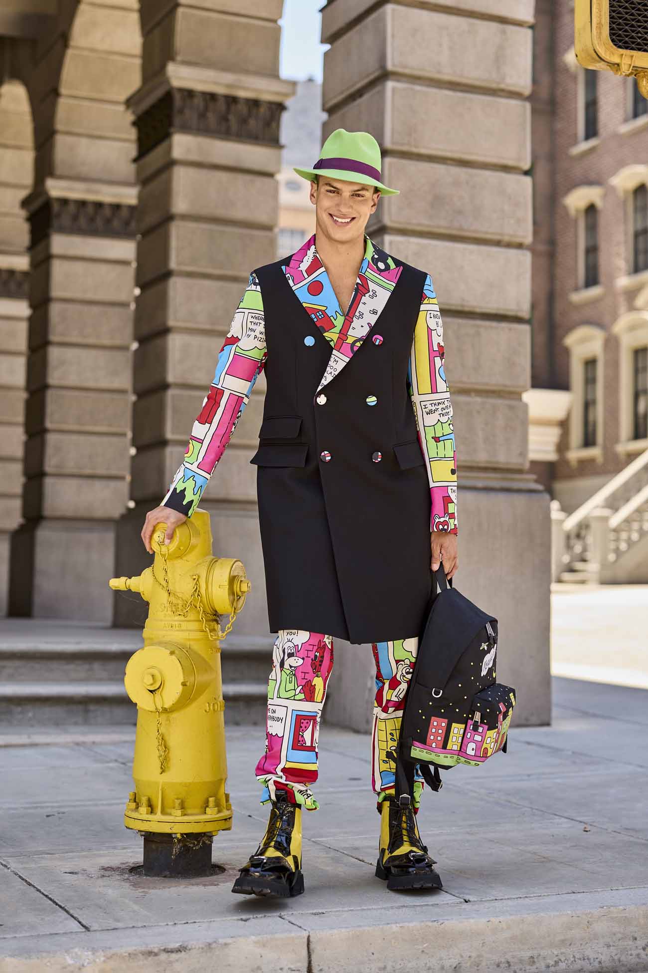 Moschino Spring Summer 2022 Men et Moschino Cruise 2022 Resort by RUNWAY MAGAZINE