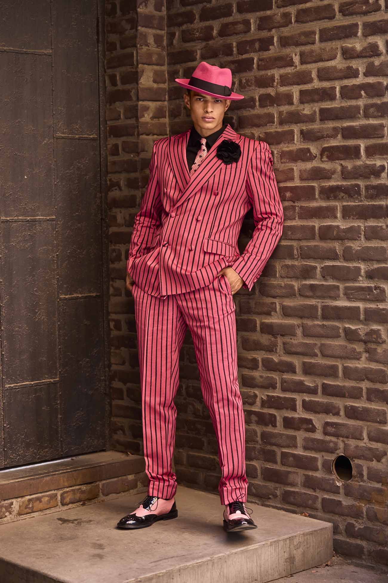 Moschino Spring Summer 2022 Men et Moschino Cruise 2022 Resort by RUNWAY MAGAZINE