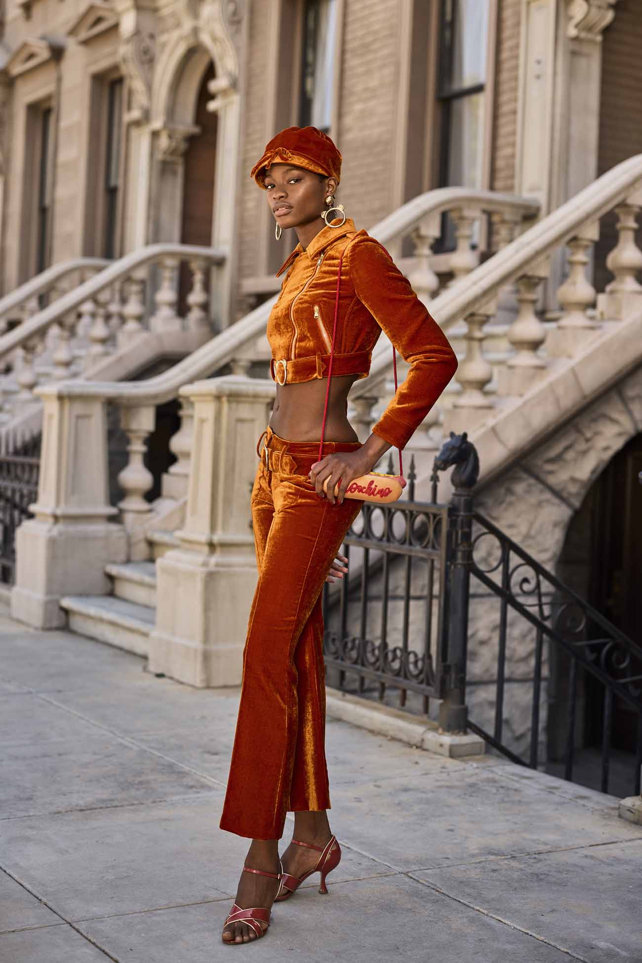 Moschino Spring Summer 2022 Men et Moschino Cruise 2022 Resort by RUNWAY MAGAZINE