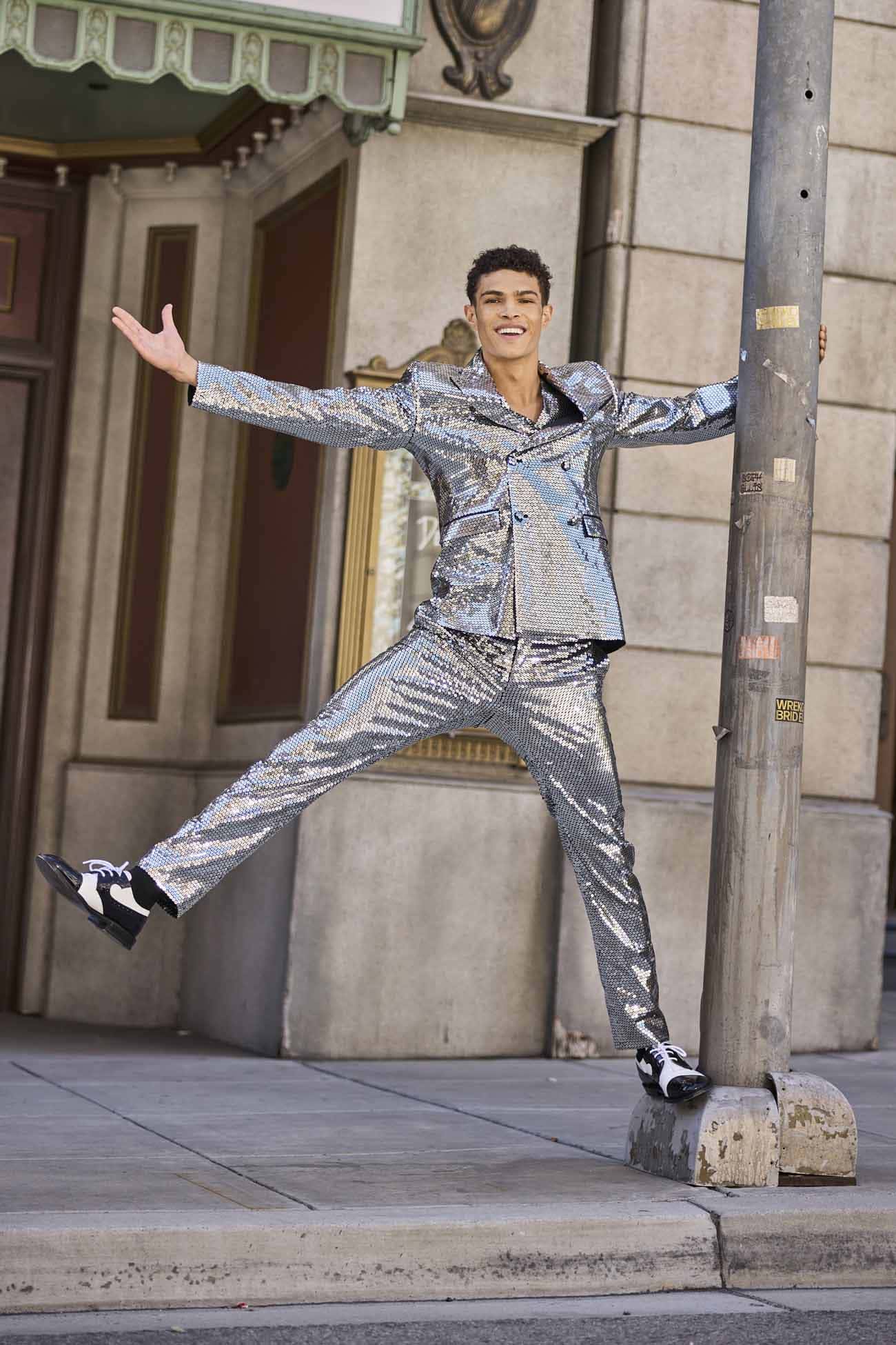 Moschino Spring Summer 2022 Men et Moschino Cruise 2022 Resort by RUNWAY MAGAZINE
