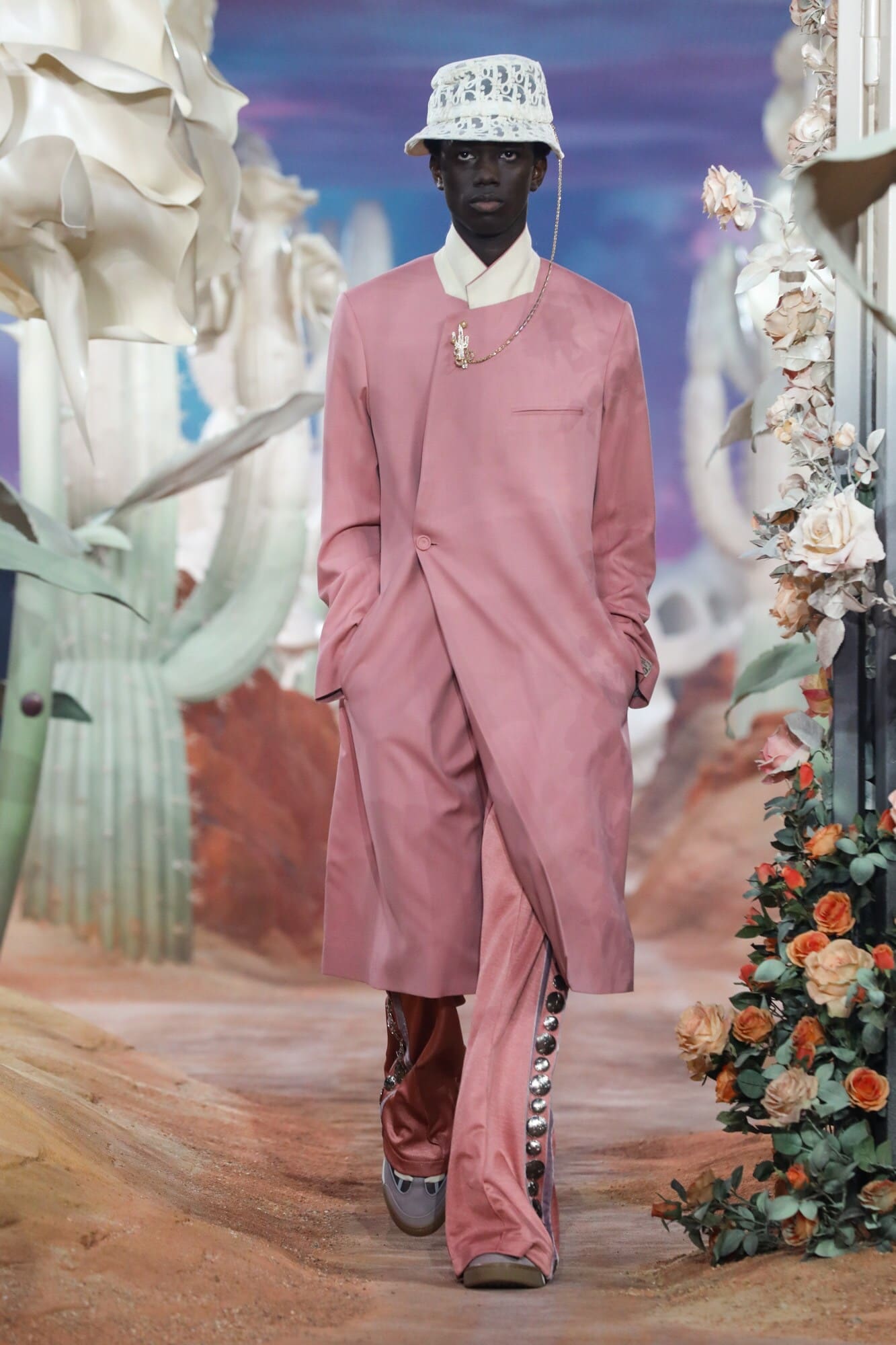 ディオール春夏2022年メンズ RUNWAY マガジン