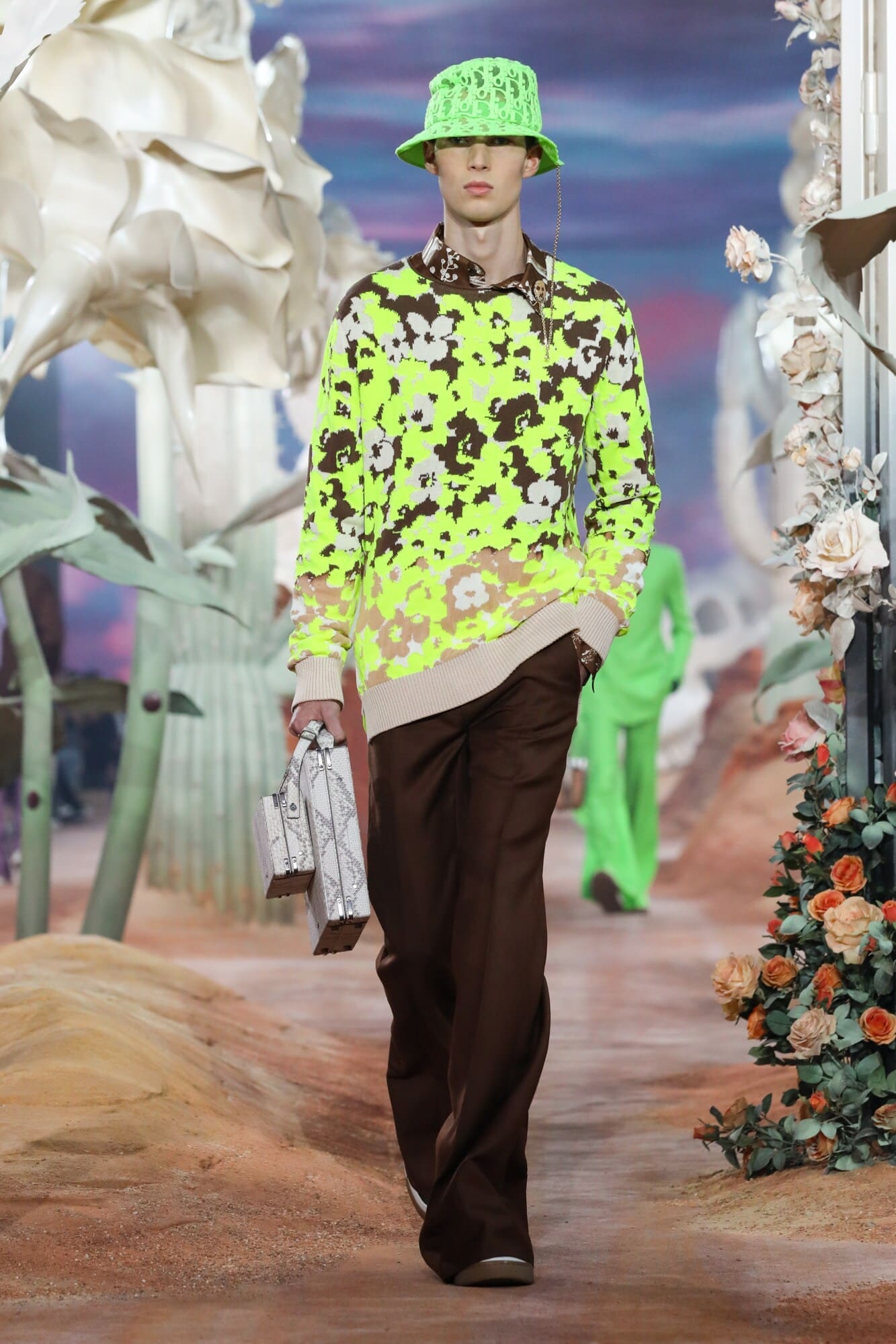 ディオール春夏2022年メンズ RUNWAY マガジン