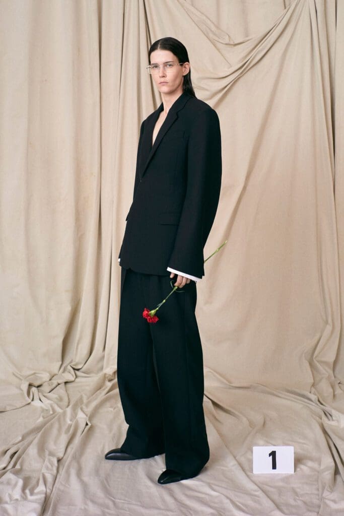 Balenciaga Haute Couture Fall Winter 2021-2022 by RUNWAY MAGAZINE