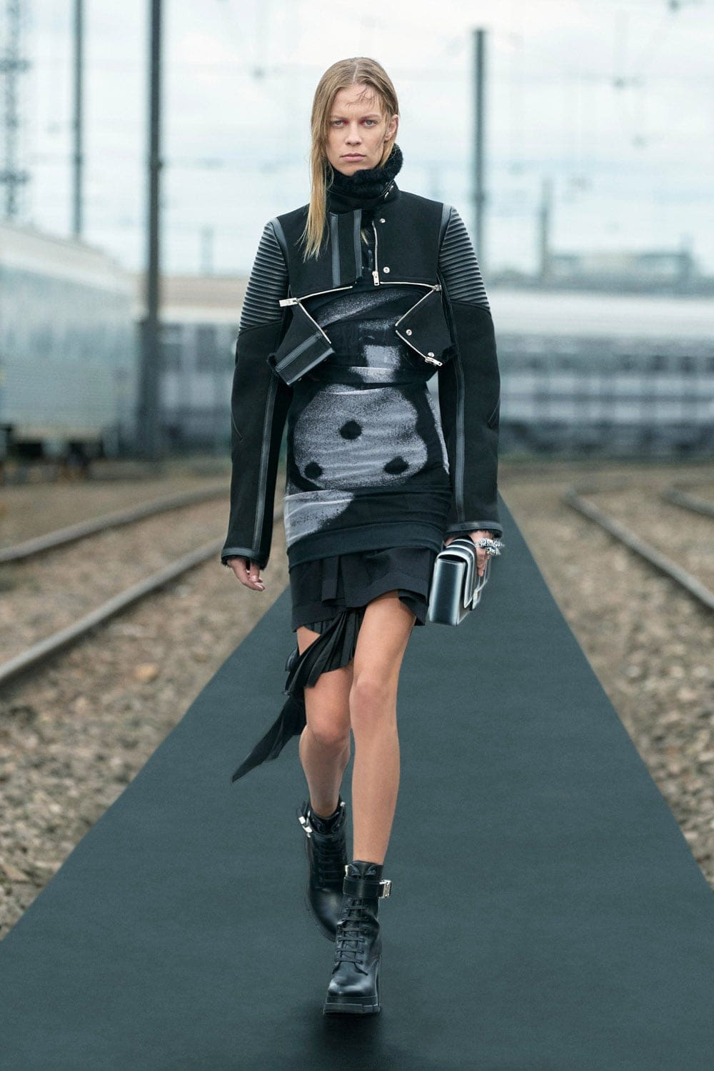Givenchy Resort 2022 by RUNWAY MAGAZINE
