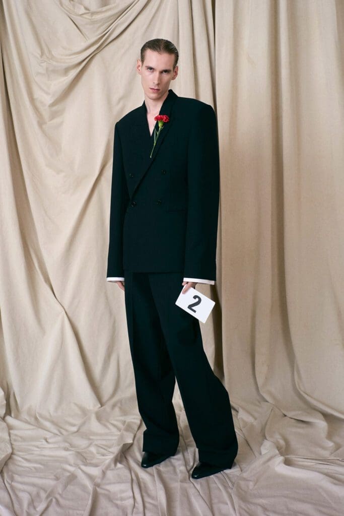 Balenciaga Haute Couture Fall Winter 2021-2022 by RUNWAY MAGAZINE
