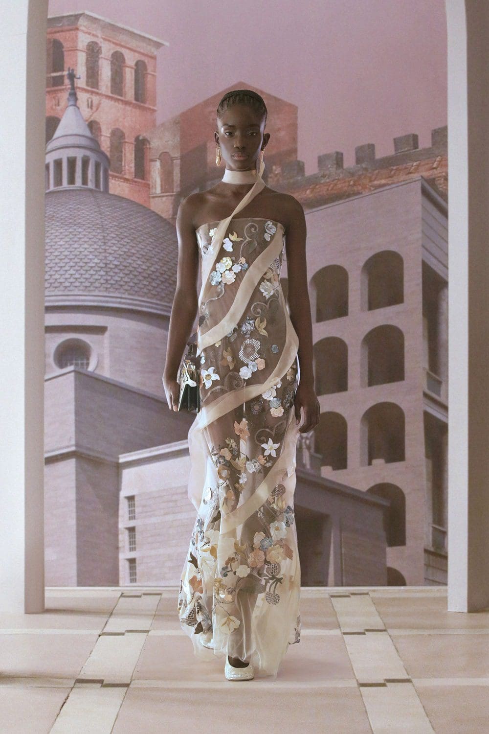 Fendi Haute Couture Fall Winter 2021-2022 by RUNWAY MAGAZINE