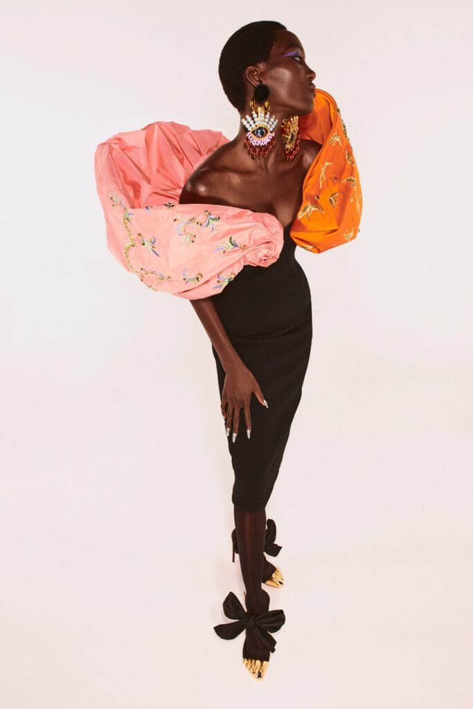 Schiaparelli Haute Couture Autunno Inverno 2021-2022 by RUNWAY MAGAZINE