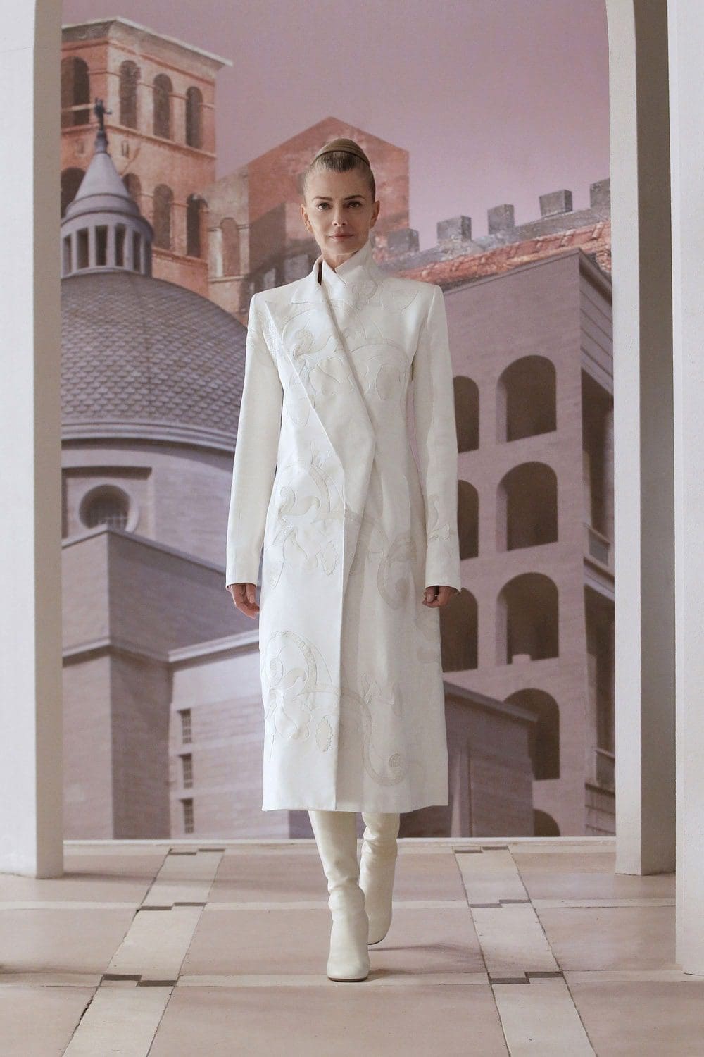 Fendi Haute Couture Fall Winter 2021-2022 by RUNWAY MAGAZINE