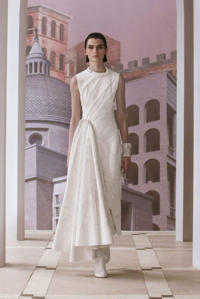 Fendi Haute Couture Automne Hiver 2021-2022 par RUNWAY MAGAZINE
