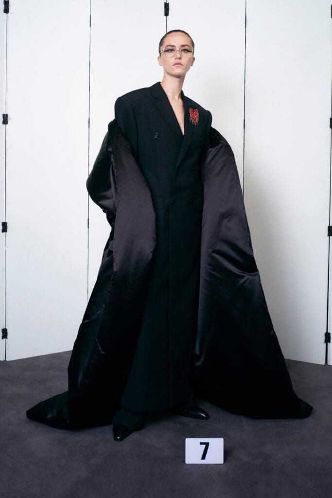 Balenciaga Haute Couture Fall Winter 2021-2022 by RUNWAY MAGAZINE