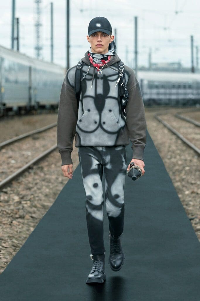 Givenchy Resort 2022 by RUNWAY MAGAZINE