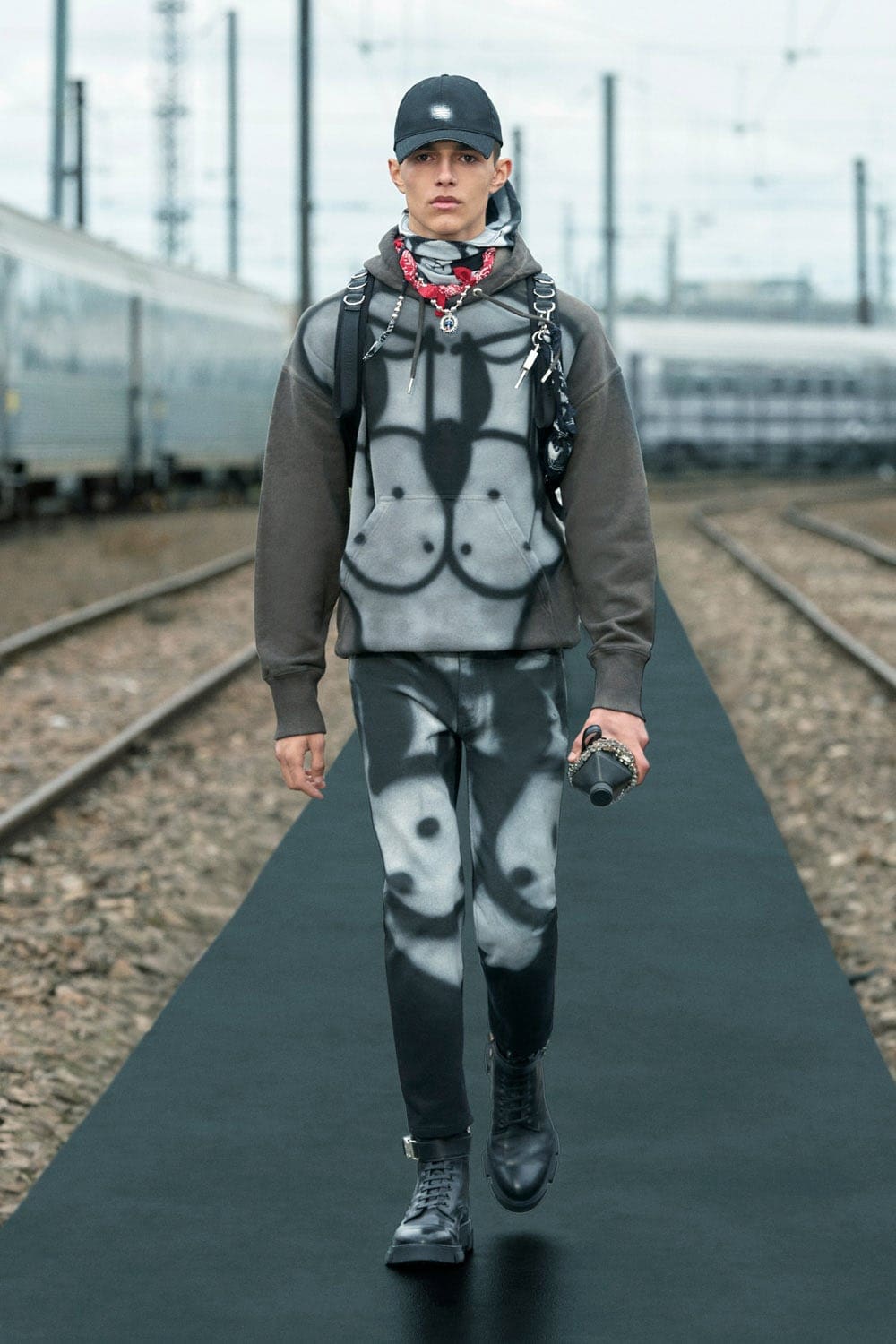 Givenchy Resort 2022 by RUNWAY MAGAZINE