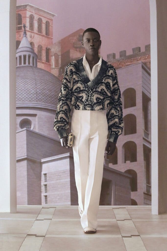 Fendi Haute Couture Automne Hiver 2021-2022 par RUNWAY MAGAZINE