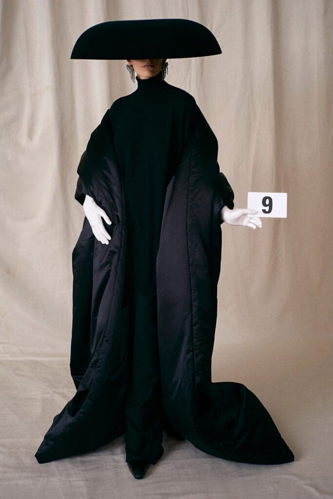 Balenciaga Haute Couture Fall Winter 2021-2022 by RUNWAY MAGAZINE