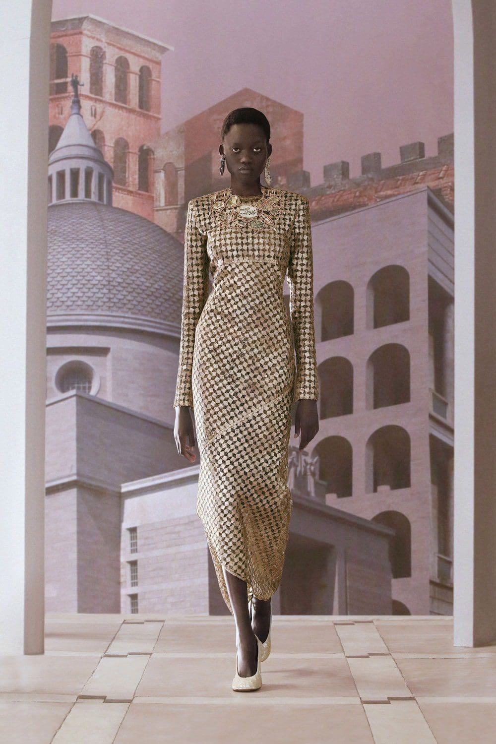 Fendi Haute Couture Fall Winter 2021-2022 by RUNWAY MAGAZINE