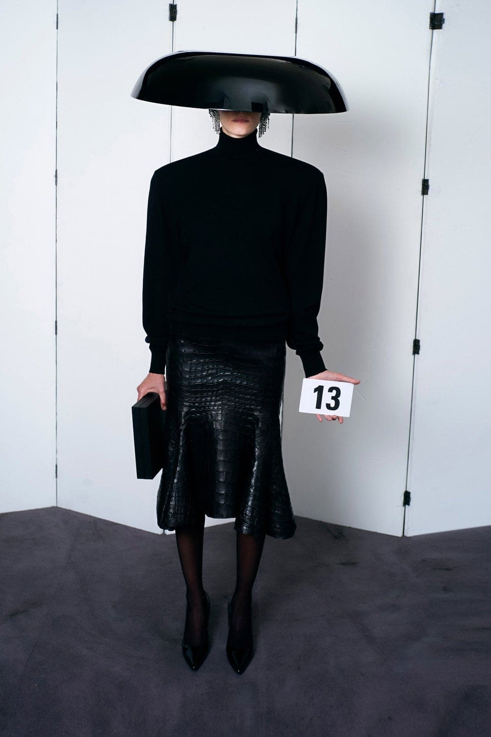 Balenciaga Haute Couture Autunno Inverno 2021-2022 by RUNWAY MAGAZINE