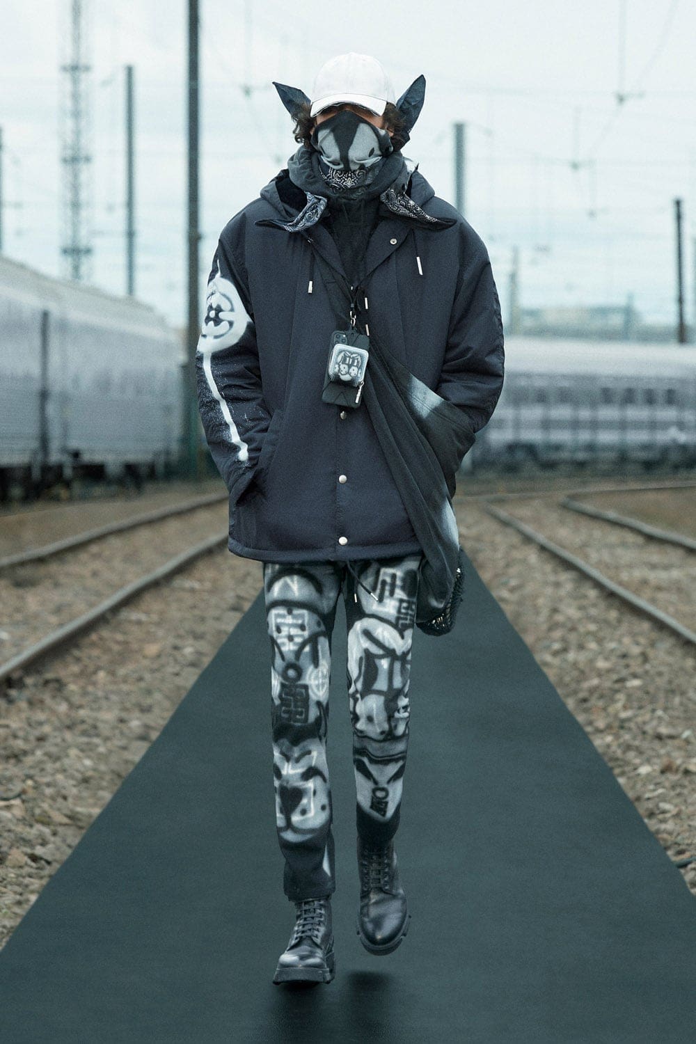 Givenchy Resort 2022 by RUNWAY MAGAZINE