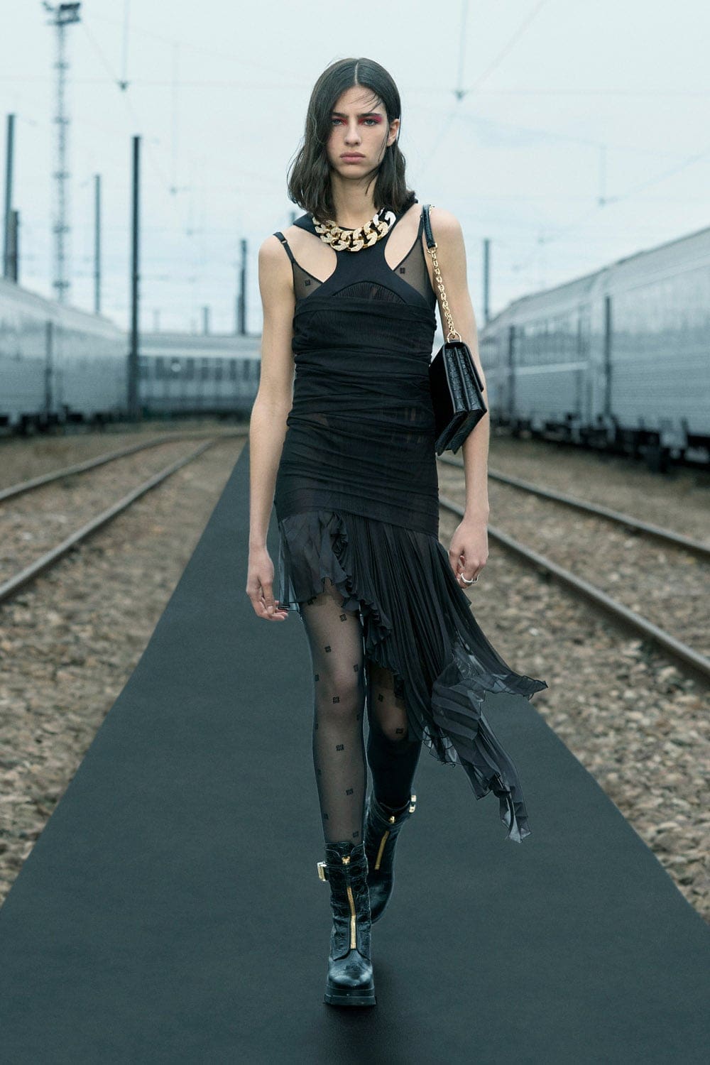 Givenchy Resort 2022 by RUNWAY MAGAZINE