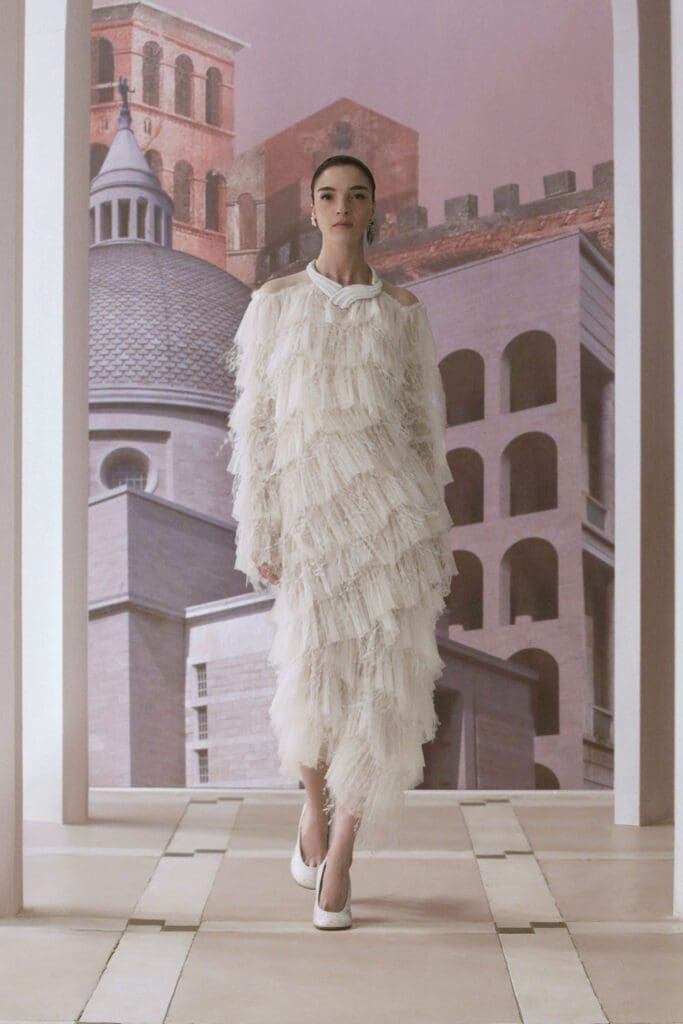Fendi Haute Couture Automne Hiver 2021-2022 par RUNWAY MAGAZINE