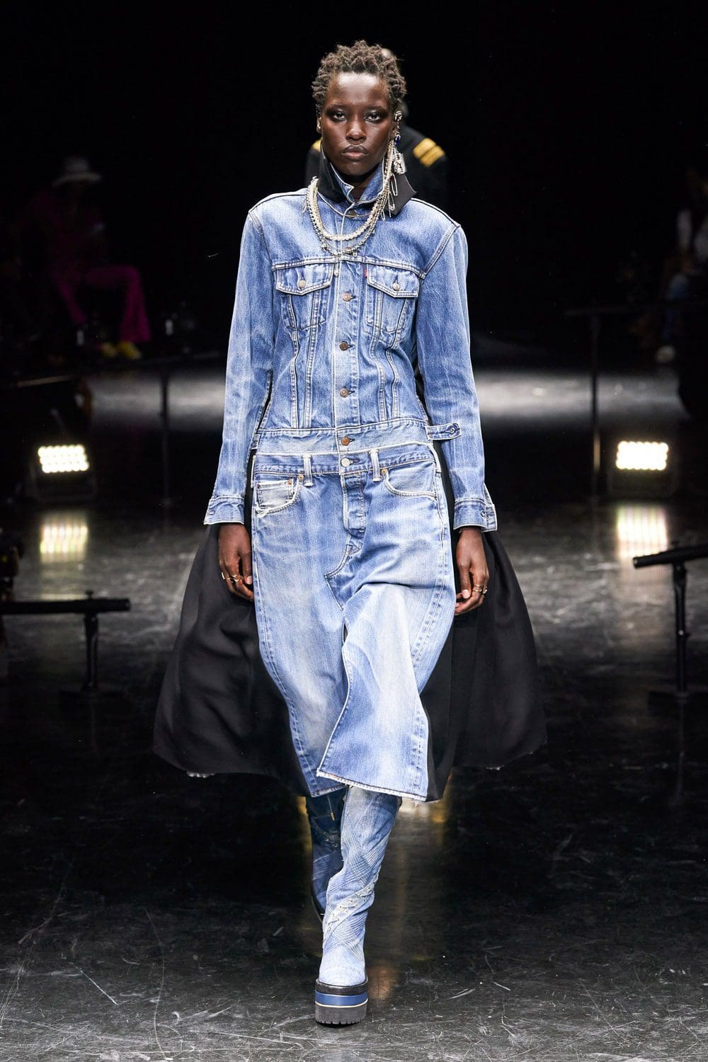 Jean Paul Gaultier x Sacai 的 Chitose Abe Couture 2021-2022 秋冬系列 RUNWAY 杂志