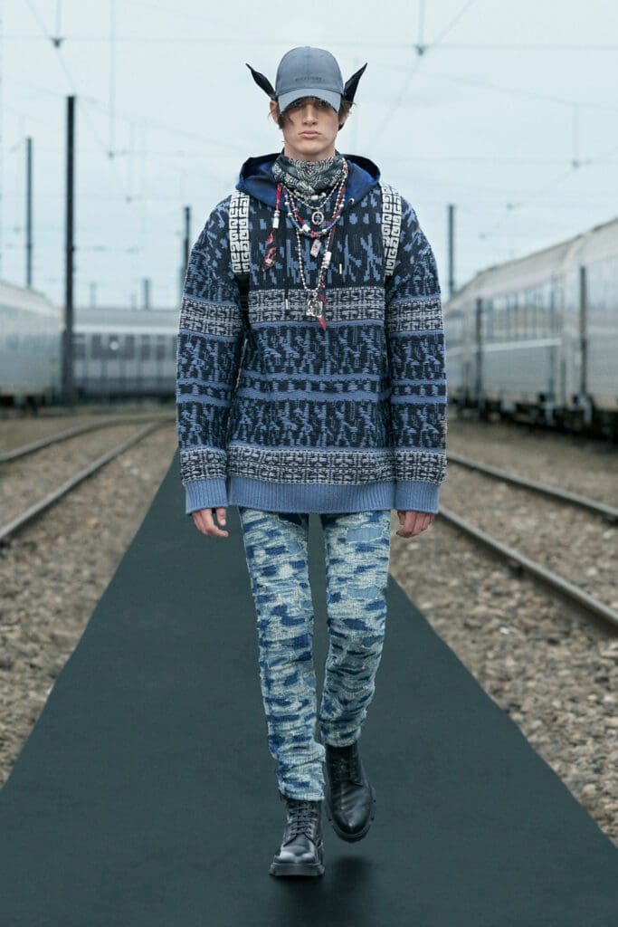 Givenchy Resort 2022 by RUNWAY MAGAZINE